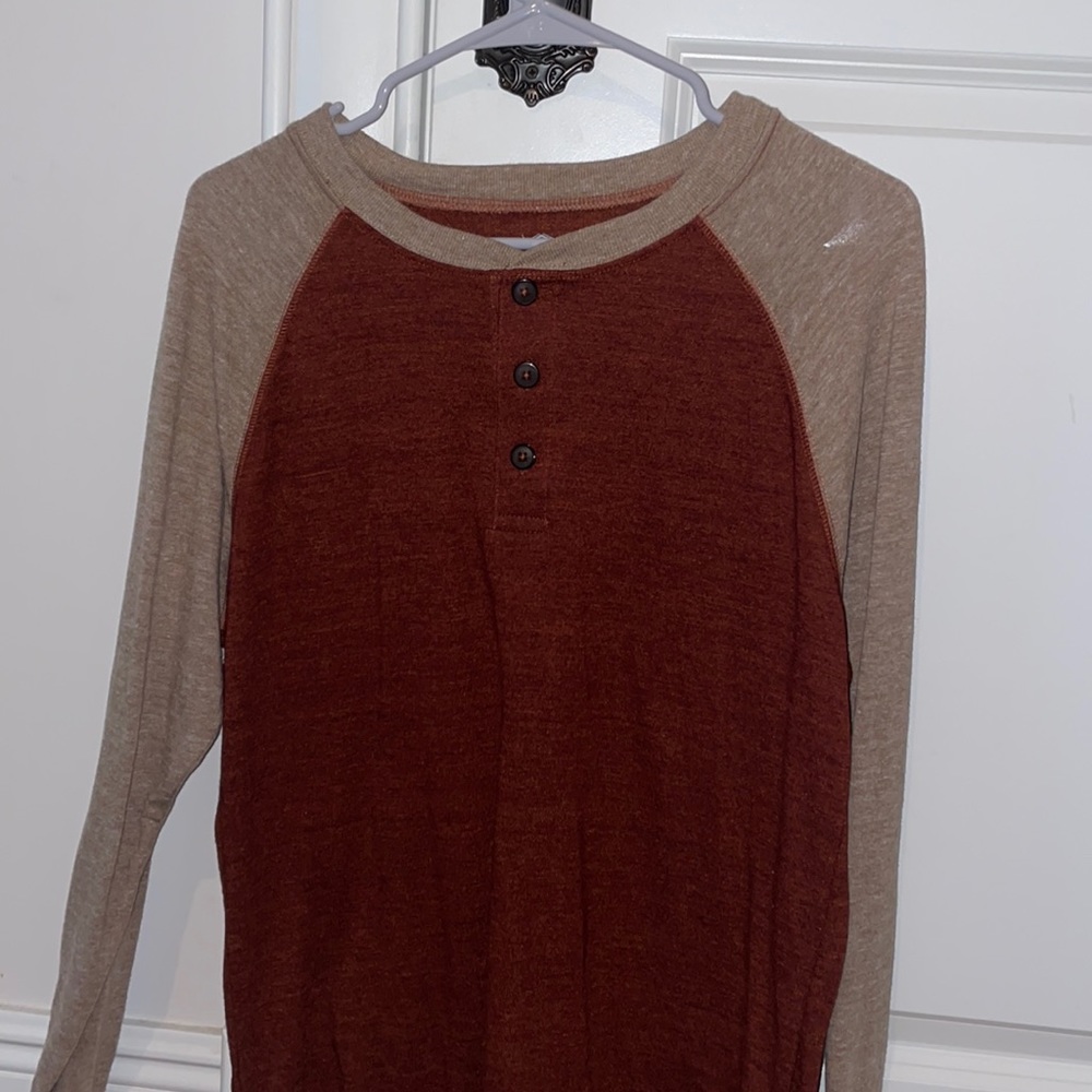 Long sleeve t shirt